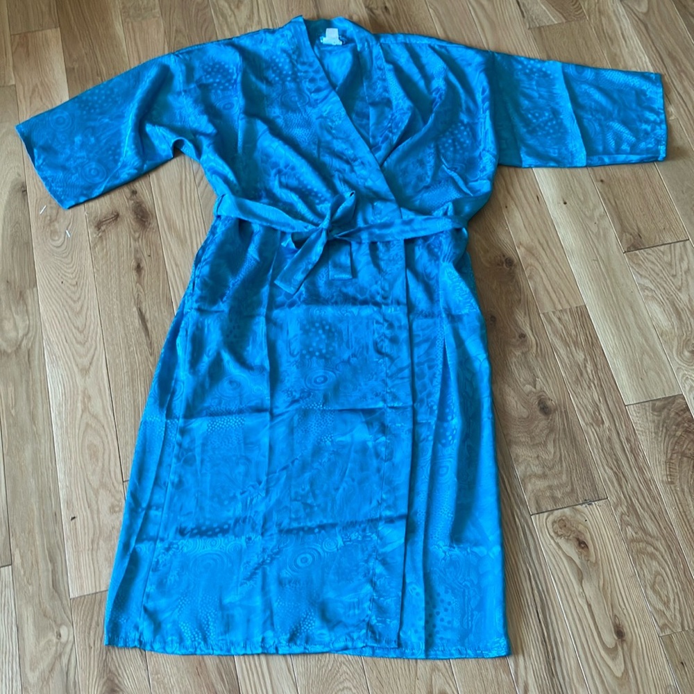 Vintage Cachet Turquoise Satin Kimono Large